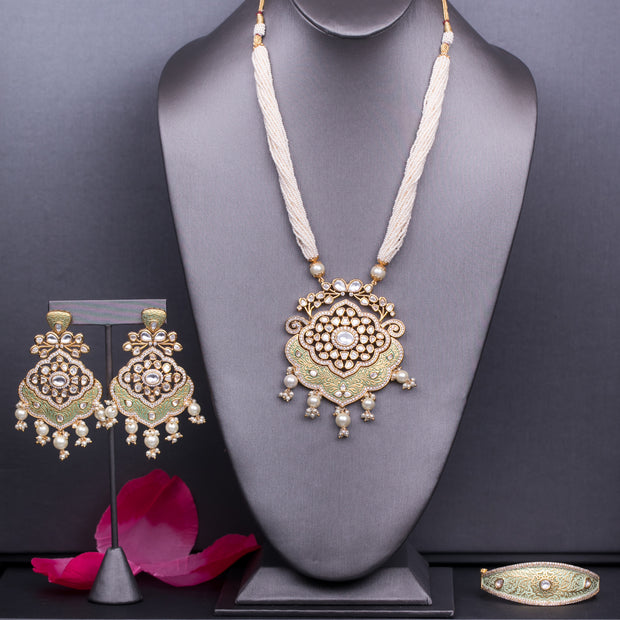 Alia Royal Necklace Set